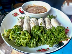 ผู้บริหาร มรภ.เทพสตรี เชิญชวนผู้ประกอบการร้านอาหารซื้อผลิตภัณฑ์ทางการเกษตรจากศูนย์ส่งเสริมการจัดการศึกษาตามพระบรมราโชบายฯ ไปประกอบอาหารจำหน่าย เพื่อสร้างโอกาสทางธุรกิจใหม่ ๆ และช่วยสนับสนุนเศรษฐกิจท้องถิ่นให้เติบโตอย่างยั่งยืน