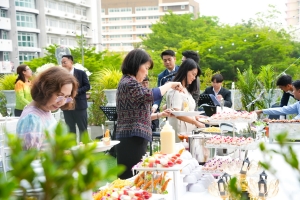 ศูนย์ภาษา เป็นเจ้าภาพจัดกิจกรรม TRU Evening Talk