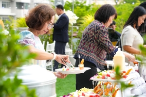 ศูนย์ภาษา เป็นเจ้าภาพจัดกิจกรรม TRU Evening Talk
