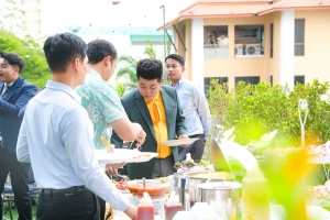 ศูนย์ภาษา เป็นเจ้าภาพจัดกิจกรรม TRU Evening Talk