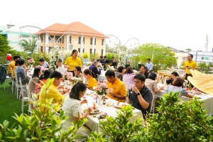 ศูนย์ภาษา เป็นเจ้าภาพจัดกิจกรรม TRU Evening Talk