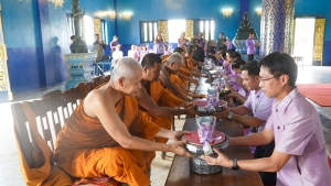 มรภ.เทพสตรี ร่วมพิธีทอดผ้าป่าสมทบกองทุนพัฒนาเด็กชนบท ในพระราชูปถัมภ์สมเด็จพระเทพรัตนราชสุดาฯ สยามบรมราชกุมารี ประจำปี พ.ศ. 2568