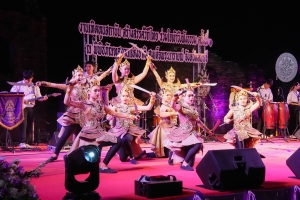 มรภ.เทพสตรี ร่วมกิจกรรมเทิดทูนสถาบัน สร้างสรรค์วิถีไทย ร่วมใจเข้าวังฟังธรรม ครั้งที่ 1 เนื่องในโอกาสวันคล้ายวันพระราชสมภพสมเด็จพระกนิษฐาธิราชเจ้า กรมสมเด็จพระเทพรัตนราชสุดาฯ สยามบรมราชกุมารี และวันอนุรักษ์มรดกไทย