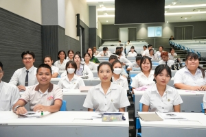 หลักสูตรครุศาสตรบัณฑิต วิชาเอกดนตรีศึกษา ร่วมกับ วิชาเอกภาษาไทย และชมรมรักษ์กลอนกลานต์ ขับขานทำนองเสนาะ คณะมนุษยศาสตร์ฯ จัดอบรมการอ่านทำนองเสนาะและขับเสภา
