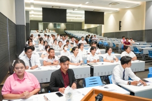 หลักสูตรครุศาสตรบัณฑิต วิชาเอกดนตรีศึกษา ร่วมกับ วิชาเอกภาษาไทย และชมรมรักษ์กลอนกลานต์ ขับขานทำนองเสนาะ คณะมนุษยศาสตร์ฯ จัดอบรมการอ่านทำนองเสนาะและขับเสภา