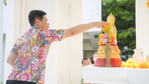 รร.สาธิต มรภ.เทพสตรี จัดงานสืบสานประเพณีสงกรานต์