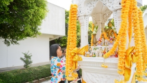 รร.สาธิต มรภ.เทพสตรี จัดงานสืบสานประเพณีสงกรานต์