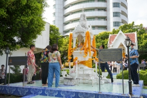 รร.สาธิต มรภ.เทพสตรี จัดงานสืบสานประเพณีสงกรานต์
