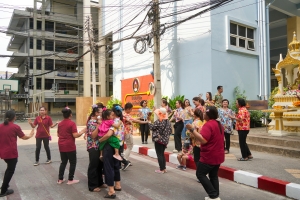 รร.สาธิต มรภ.เทพสตรี จัดงานสืบสานประเพณีสงกรานต์