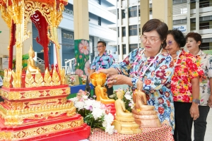 รร.สาธิต มรภ.เทพสตรี จัดงานสืบสานประเพณีสงกรานต์