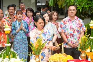 มรภ.เทพสตรี จัดงานทำบุญกลางบ้าน สืบสานประเพณีสงกรานต์ ประจำปี พ.ศ. 2568