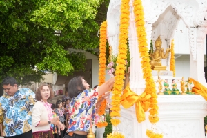 มรภ.เทพสตรี จัดงานทำบุญกลางบ้าน สืบสานประเพณีสงกรานต์ ประจำปี พ.ศ. 2568