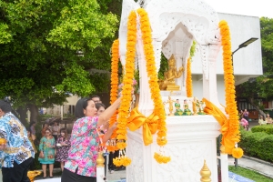 มรภ.เทพสตรี จัดงานทำบุญกลางบ้าน สืบสานประเพณีสงกรานต์ ประจำปี พ.ศ. 2568