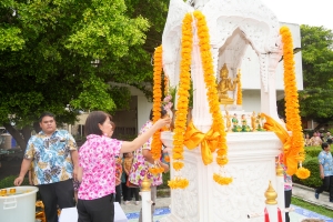 มรภ.เทพสตรี จัดงานทำบุญกลางบ้าน สืบสานประเพณีสงกรานต์ ประจำปี พ.ศ. 2568