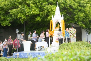 มรภ.เทพสตรี จัดงานทำบุญกลางบ้าน สืบสานประเพณีสงกรานต์ ประจำปี พ.ศ. 2568