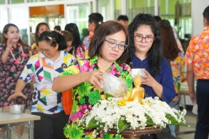 มรภ.เทพสตรี จัดงานทำบุญกลางบ้าน สืบสานประเพณีสงกรานต์ ประจำปี พ.ศ. 2568