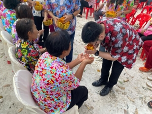 มรภ.เทพสตรี ร่วมกับภาคีเครือข่ายจัดงานสงกรานต์บ้านดินสอพองทะเลชุบศร ในโครงการพัฒนาการตลาดและการท่องเที่ยวชุมชนดินสอพองจังหวัดลพบุรีเชิงสร้างสรรค์เพื่อยกระดับสู่การเป็น Soft Power ของประเทศ