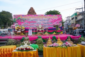 มรภ.เทพสตรี ร่วมพิธีทำบุญตักบาตรประเพณีวันสงกรานต์ ประจำปี พ.ศ. 2568