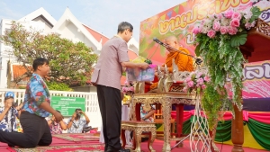 มรภ.เทพสตรี ร่วมพิธีทำบุญตักบาตรประเพณีวันสงกรานต์ ประจำปี พ.ศ. 2568