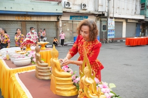 มรภ.เทพสตรี ร่วมพิธีทำบุญตักบาตรประเพณีวันสงกรานต์ ประจำปี พ.ศ. 2568