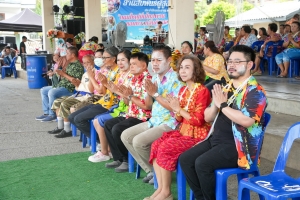 เทศบาลตำบลถนนใหญ่ ร่วมกับ มรภ.เทพสตรี จัดโครงการสานสัมพันธ์ผู้สูงอายุ ถนนใหญ่ถิ่นไทยพวน หอมหวลกลิ่นดินสอพอง