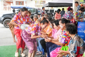 เทศบาลตำบลถนนใหญ่ ร่วมกับ มรภ.เทพสตรี จัดโครงการสานสัมพันธ์ผู้สูงอายุ ถนนใหญ่ถิ่นไทยพวน หอมหวลกลิ่นดินสอพอง