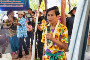 มรภ.เทพสตรี ร่วมงานประเพณีสงกรานต์ ถนนดินสอพอง ภายใต้แนวคิด ยลเสน่ห์สงกรานต์ หมู่บ้านดินสอพอง