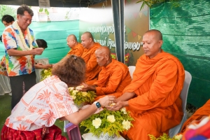 มรภ.เทพสตรี ร่วมงานประเพณีสงกรานต์ ถนนดินสอพอง ภายใต้แนวคิด ยลเสน่ห์สงกรานต์ หมู่บ้านดินสอพอง
