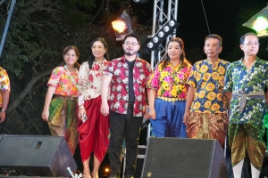 มรภ.เทพสตรี ร่วมงานประเพณีสงกรานต์ ถนนดินสอพอง ภายใต้แนวคิด ยลเสน่ห์สงกรานต์ หมู่บ้านดินสอพอง