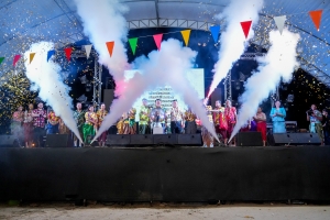 มรภ.เทพสตรี ร่วมงานประเพณีสงกรานต์ ถนนดินสอพอง ภายใต้แนวคิด ยลเสน่ห์สงกรานต์ หมู่บ้านดินสอพอง