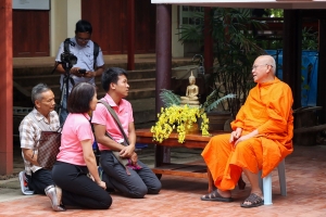 คณะมนุษยศาสตร์ฯ มรภ.เทพสตรี ร่วมกับ บริษัท ไทยเบิ้งโคกสลุง จำกัด (วิสาหกิจเพื่อสังคม) และภาคีเครือข่าย จัดงานพลังศรัทธาสืบสาน ประเพณีแห่ดอกไม้ ต้อนรับสงกรานต์ ไทยเบิ้งบ้านโคกสลุง