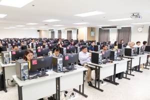 คณะมนุษยศาสตร์ฯ จัด KM การประยุกต์ใช้ AI ในการผลิตผลงานทางวิชาการประเภทงานวิจัย ตำรา และหนังสือ