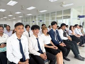 กองพัฒนานักศึกษาจัดประชุมคัดเลือกนักศึกษาเพื่อรับทุนการศึกษา ประเภททุนทำงานเพื่อหารายได้ระหว่างเรียน