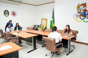 กองพัฒนานักศึกษาจัดประชุมคัดเลือกนักศึกษาเพื่อรับทุนการศึกษา ประเภททุนทำงานเพื่อหารายได้ระหว่างเรียน