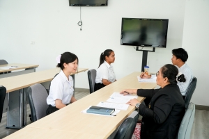 กองพัฒนานักศึกษาจัดประชุมคัดเลือกนักศึกษาเพื่อรับทุนการศึกษา ประเภททุนทำงานเพื่อหารายได้ระหว่างเรียน