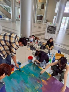 ทีมนักศึกษา มรภ.เทพสตรี ร่วมส่งผลงานสร้างสรรค์เข้าประกวด Thai Youth Street Art ระดับอุดมศึกษา Dream world of power ถ่ายทอดโลกอนาคตที่ไม่หลงลืมรากเหง้าแห่งศรัทธา