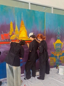 ทีมนักศึกษา มรภ.เทพสตรี ร่วมส่งผลงานสร้างสรรค์เข้าประกวด Thai Youth Street Art ระดับอุดมศึกษา Dream world of power ถ่ายทอดโลกอนาคตที่ไม่หลงลืมรากเหง้าแห่งศรัทธา