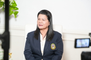 อธิการบดี มรภ.เทพสตรี ให้สัมภาษณ์กับสถานีวิทยุโทรทัศน์แห่งประเทศไทย จ.กาญจนบุรี ในรายการ NBT Central รวมใจคนไทยไม่ทิ้งกัน ตอน มหาวิทยาลัยราชภัฏเทพสตรีก้าวสู่อาเซียน