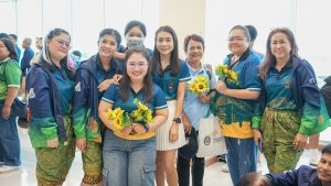 สโมสรเจ้าหน้าที่ - สโมสรข้าราชการและพนักงาน มรภ.เทพสตรี ร่วมการแข่งขันกีฬาบุคลากร มรภ.เขตภูมิศาสตร์ภาคกลาง ครั้งที่ 32 