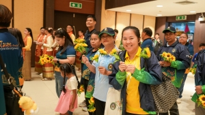 สโมสรเจ้าหน้าที่ - สโมสรข้าราชการและพนักงาน มรภ.เทพสตรี ร่วมการแข่งขันกีฬาบุคลากร มรภ.เขตภูมิศาสตร์ภาคกลาง ครั้งที่ 32 