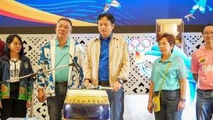 สโมสรเจ้าหน้าที่ - สโมสรข้าราชการและพนักงาน มรภ.เทพสตรี ร่วมการแข่งขันกีฬาบุคลากร มรภ.เขตภูมิศาสตร์ภาคกลาง ครั้งที่ 32 