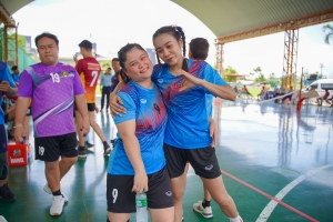 สโมสรเจ้าหน้าที่ - สโมสรข้าราชการและพนักงาน มรภ.เทพสตรี ร่วมการแข่งขันกีฬาบุคลากร มรภ.เขตภูมิศาสตร์ภาคกลาง ครั้งที่ 32 