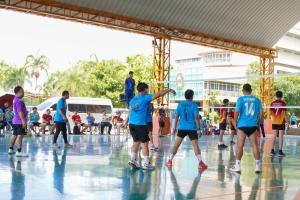สโมสรเจ้าหน้าที่ - สโมสรข้าราชการและพนักงาน มรภ.เทพสตรี ร่วมการแข่งขันกีฬาบุคลากร มรภ.เขตภูมิศาสตร์ภาคกลาง ครั้งที่ 32 