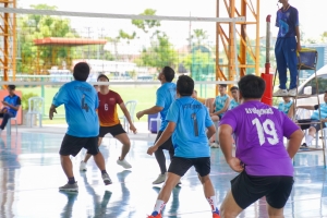 สโมสรเจ้าหน้าที่ - สโมสรข้าราชการและพนักงาน มรภ.เทพสตรี ร่วมการแข่งขันกีฬาบุคลากร มรภ.เขตภูมิศาสตร์ภาคกลาง ครั้งที่ 32 