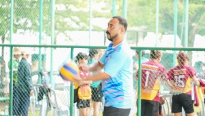 สโมสรเจ้าหน้าที่ - สโมสรข้าราชการและพนักงาน มรภ.เทพสตรี ร่วมการแข่งขันกีฬาบุคลากร มรภ.เขตภูมิศาสตร์ภาคกลาง ครั้งที่ 32 