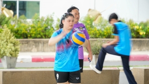 สโมสรเจ้าหน้าที่ - สโมสรข้าราชการและพนักงาน มรภ.เทพสตรี ร่วมการแข่งขันกีฬาบุคลากร มรภ.เขตภูมิศาสตร์ภาคกลาง ครั้งที่ 32 