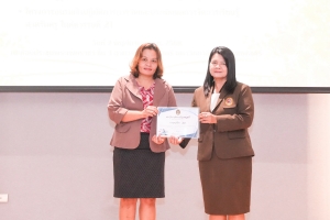 มรภ.เทพสตรี จัดพิธีมอบเกียรติบัตรโครงการอบรม  AI & English for Educational Leader: A Workshop for Effective Communication, โครงการออกแบบสื่อด้วย AI สำหรับครูผู้สอนนักเรียนระดับประถมศึกษาและปฐมวัย รุ่นที่ 2 และโครงการอบรมการวัดและประเมินผลการจัดการเรียนรู้สำหรับครูในศตวรรษที่ 21