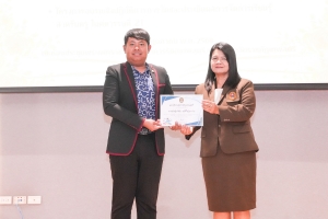 มรภ.เทพสตรี จัดพิธีมอบเกียรติบัตรโครงการอบรม  AI & English for Educational Leader: A Workshop for Effective Communication, โครงการออกแบบสื่อด้วย AI สำหรับครูผู้สอนนักเรียนระดับประถมศึกษาและปฐมวัย รุ่นที่ 2 และโครงการอบรมการวัดและประเมินผลการจัดการเรียนรู้สำหรับครูในศตวรรษที่ 21