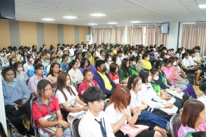 กองพัฒนานักศึกษาจัดประชุมชี้แจงการกู้ยืมฯ ประจำปีการศึกษา 2568 สำหรับนักศึกษากลุ่มผู้กู้รายใหม่และกลุ่มผู้กู้ยืมต่อเนื่อง (กรณีไม่เคยทำสัญญากับมหาวิทยาลัย)