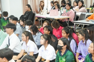 กองพัฒนานักศึกษาจัดประชุมชี้แจงการกู้ยืมฯ ประจำปีการศึกษา 2568 สำหรับนักศึกษากลุ่มผู้กู้รายใหม่และกลุ่มผู้กู้ยืมต่อเนื่อง (กรณีไม่เคยทำสัญญากับมหาวิทยาลัย)